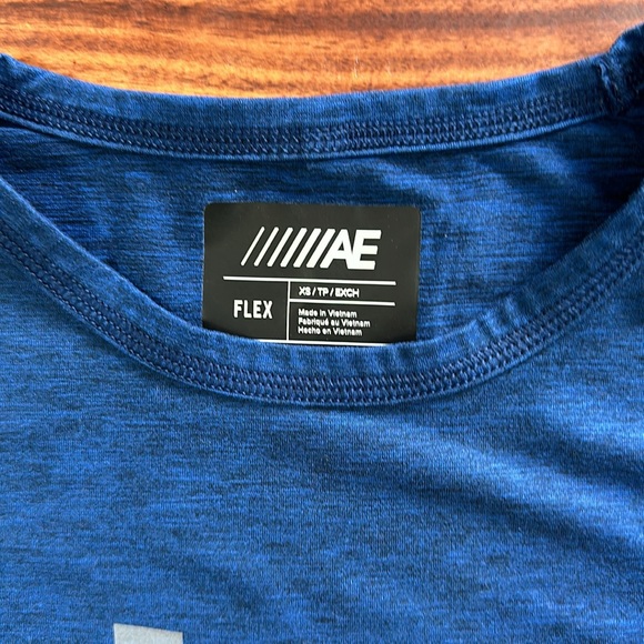 Lot of 4 American Eagle Flex mens size XS t shirts. EUC - Picture 3 of 9